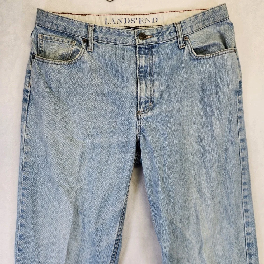 Lands End Mens Relaxed Fit Slightly Tapered Leg Light Wash‎ Denim Jeans 36x30